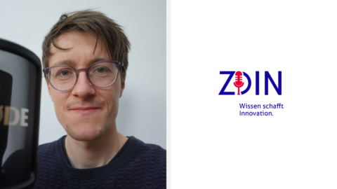 Ein rundes Bild von einem Mann mit einem Mikrofon.